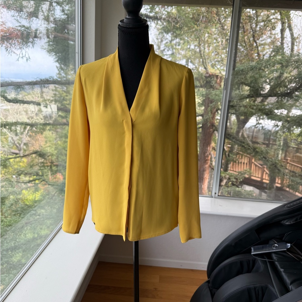 Babaton Yellow V-Neck Long Sleeve Blouse